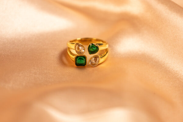Emerald Statement Ring - Image 4