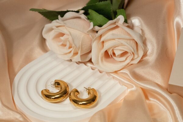Essential Chunky Hoops - Gold - Image 2