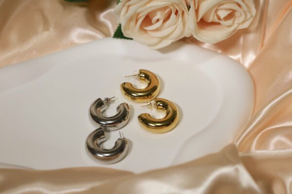 Essential Chunky Hoops - Gold - Image 4