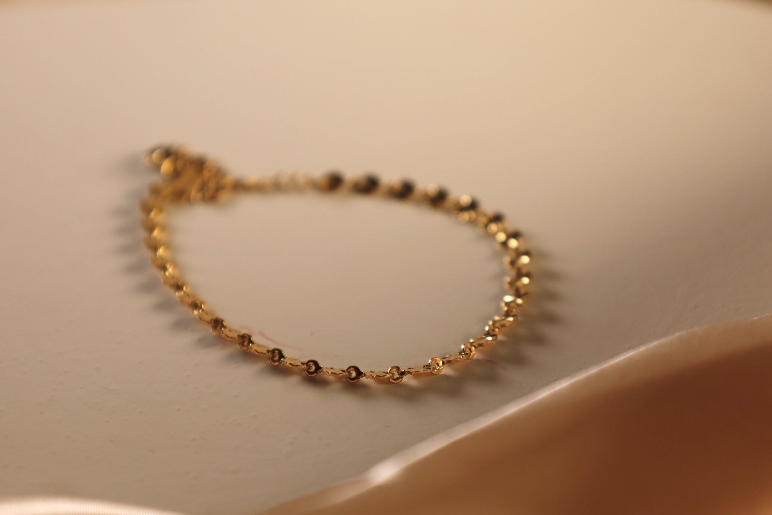 Minaal Floral Bracelet - Image 3