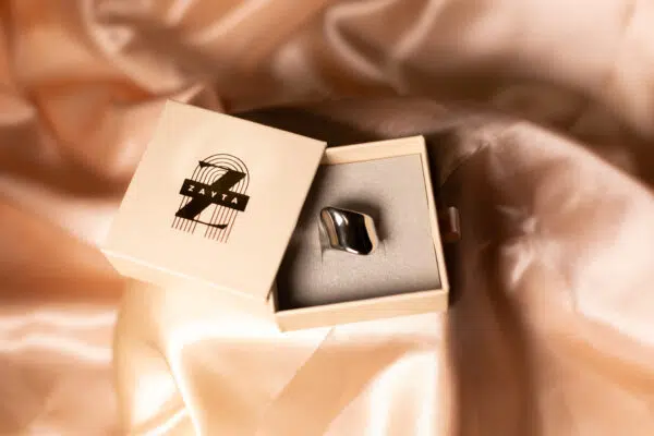 Moonlight Chunky Ring - Image 4