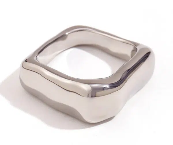 Timeless Sculpture Ring - Silver