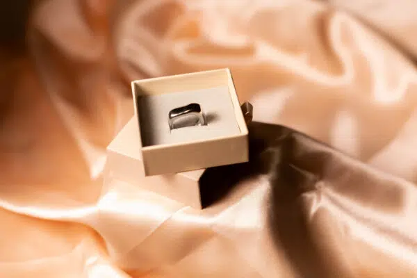 Timeless Sculpture Ring - Silver - Image 3