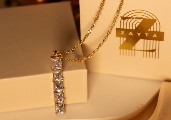 Stella Array Necklace - Image 3