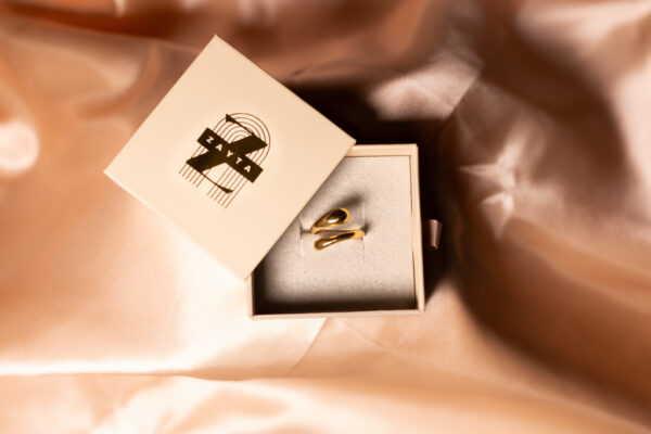 Willow Minimalist Ring - Image 5