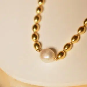 Mia Pearl Necklace