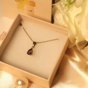 Raindrop Pendant Necklace