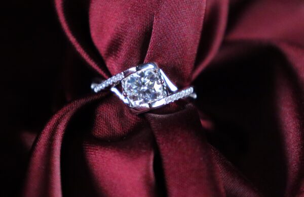 Wave Moissanite Ring - Image 2